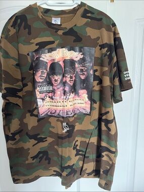 OVO Men’s Camo hot boyz Graphic Tee in Brown and Green
